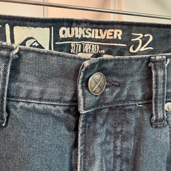 QUIKSILVER JEANS SIZE 32 SLIM TAPERED LEG 100% COTTON - Picture 1 of 4